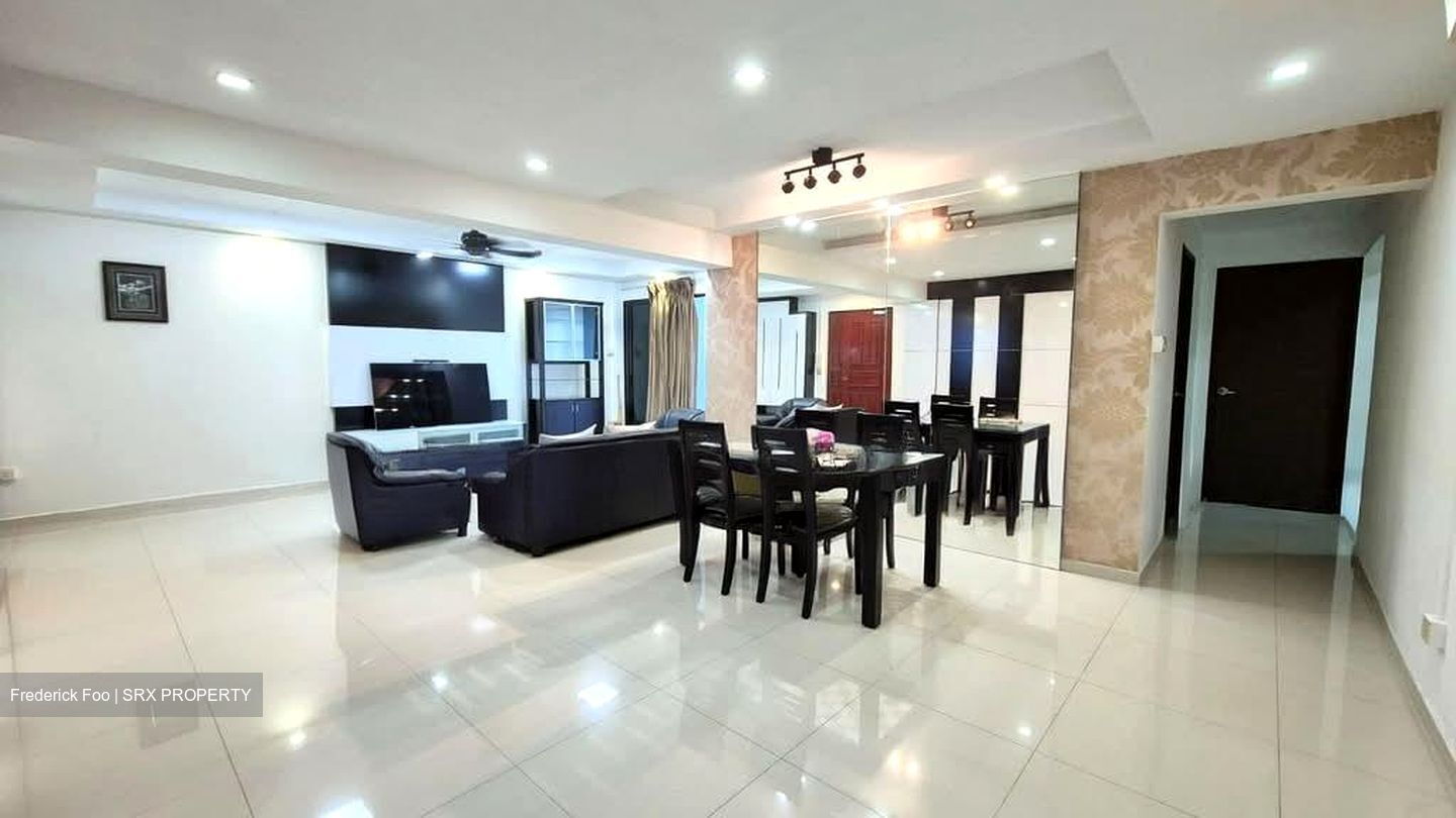 Blk 204D Compassvale Drive (Sengkang), HDB Executive #569681931